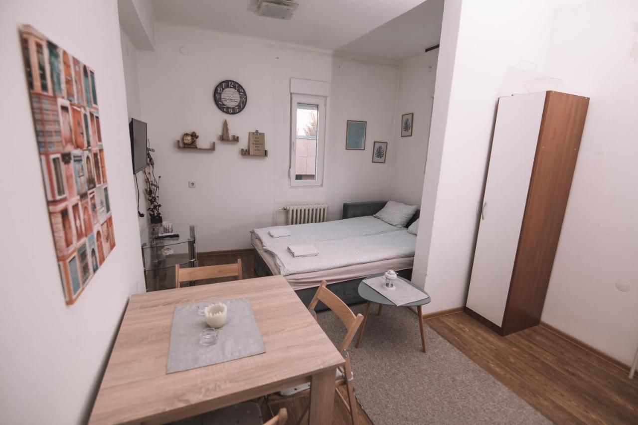De Lux Apartment & Rooms Emilia Banja Luka Exterior photo
