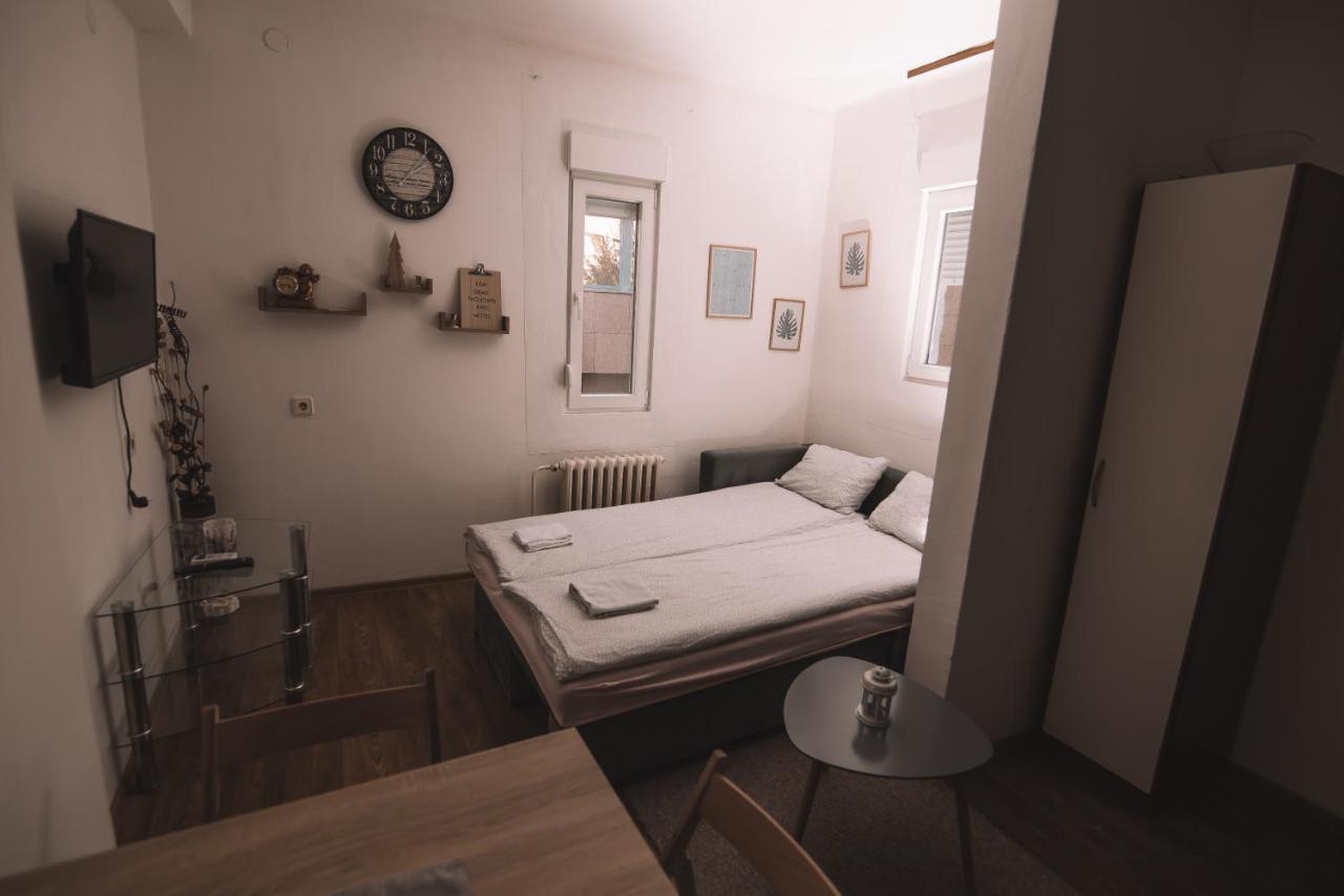 De Lux Apartment & Rooms Emilia Banja Luka Exterior photo