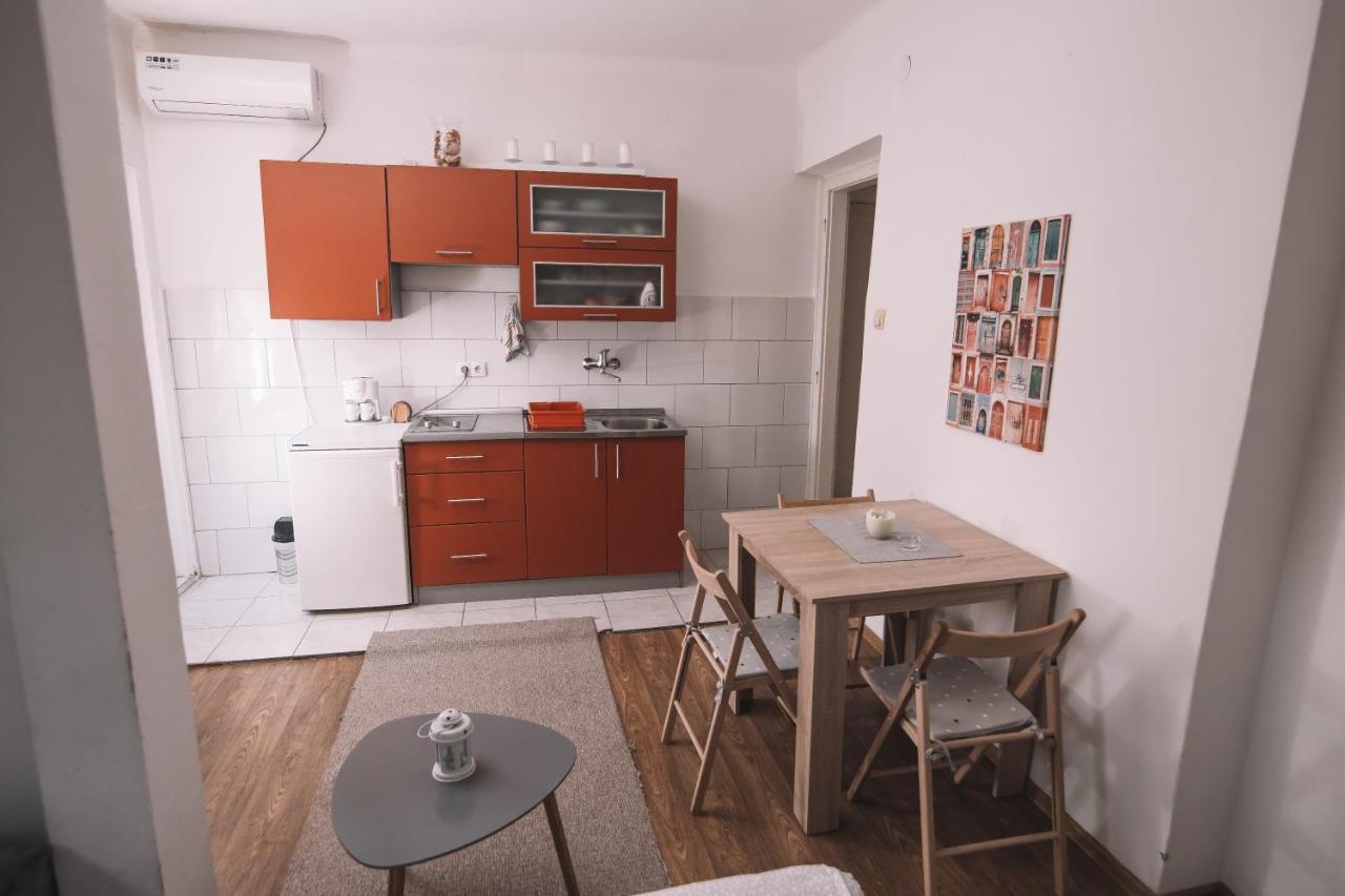 De Lux Apartment & Rooms Emilia Banja Luka Exterior photo